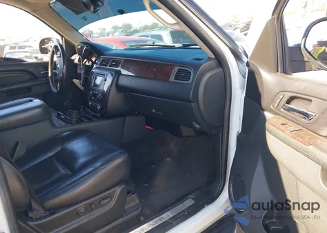 2010 GMC Yukon Denali z USA, uszkodzony, nr VIN 1GKUCEEFXAR115211